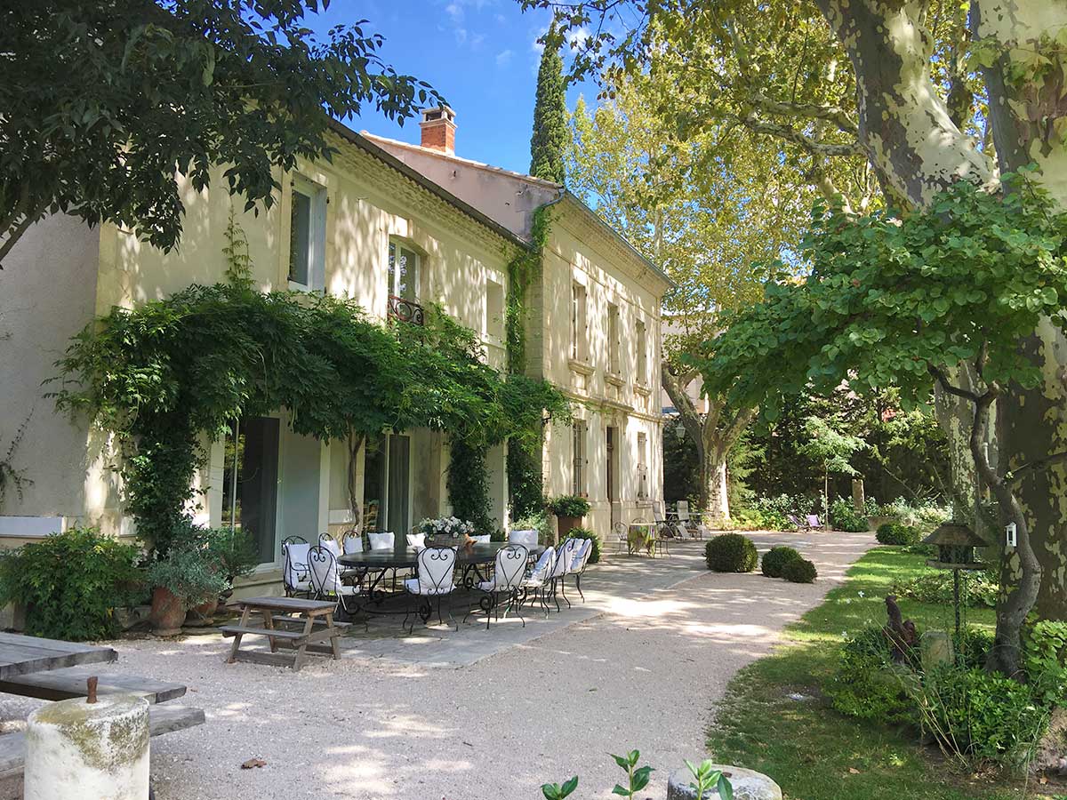 храм св спиридона корфу. воклюз святоград. Manakova kuca in belgrade. Ideal place. Ideal place.